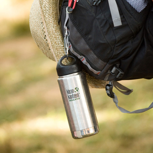 steel-s-biner-3-l3 carabiner_steel_bottle_backpack_lifestyle_dd4fef2d-f5d2-4f32-ac05-c706bd6b518e.jpg