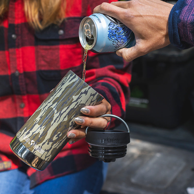 12oz-tkwide-with-cafe-cap-mossy-oak-i7 12oz_tumbler_mossyoak_bottomlands_beer_pour_square.jpg