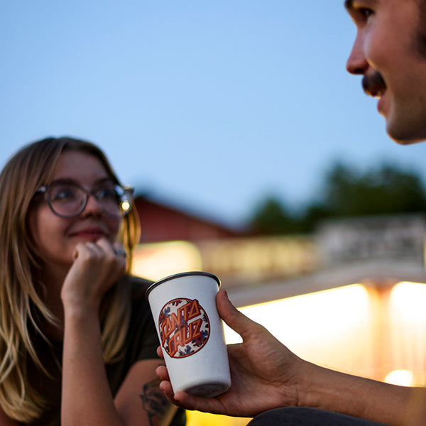 16oz-pint-cup-santa-cruz-y0 16oz_pints_santa_cruz_vacationdot_couple_square.jpg