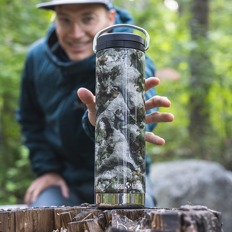 20oz-tkwide-with-twist-cap-mossy-oak-u8 20oz_bottle_twist_mossyoak_terragila_closeup_square.jpg