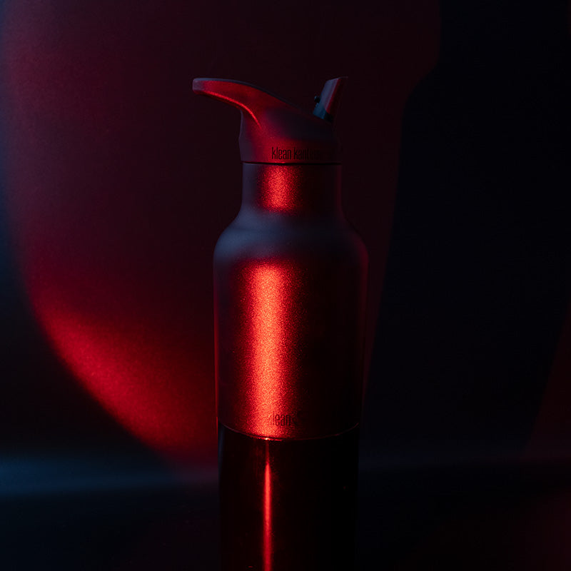 20oz-rise-classic-may-the-4th-d3 20oz_rise_classic_may_the_fourth_starwars_black_bottle_redglow_square.jpg