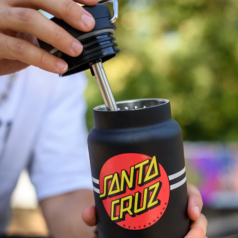 32oz-tkwide-with-twist-cap-santa-cruz-v7 32oz_tkwide_twist_water_bottle_santacruz_dot_lidoff_square.jpg