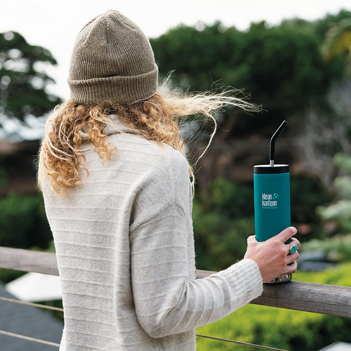tkwide-straw-cap-t4 K20TKWPCC-EB-20pz-bottle-straw-cap_lifestyle.jpg