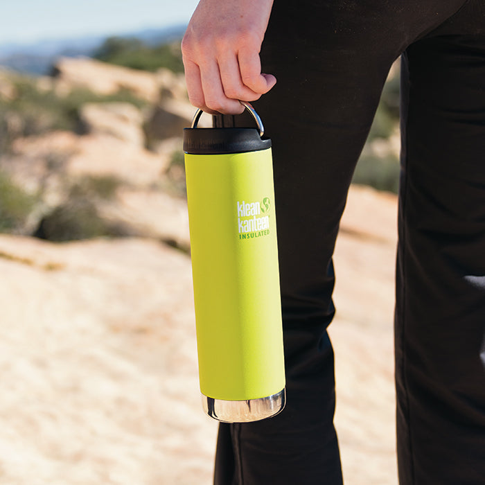 tkwide-cafe-cap-v8 K20TKWPCC-JP-cafecap-loop-hiking_lifestyle.jpg