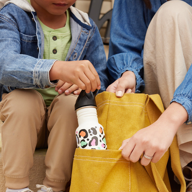 12oz-kid-s-classic-with-flip-seal-sport-cap-f8 kid_sport_flip_seal_12oz_bag_pull_square.jpg