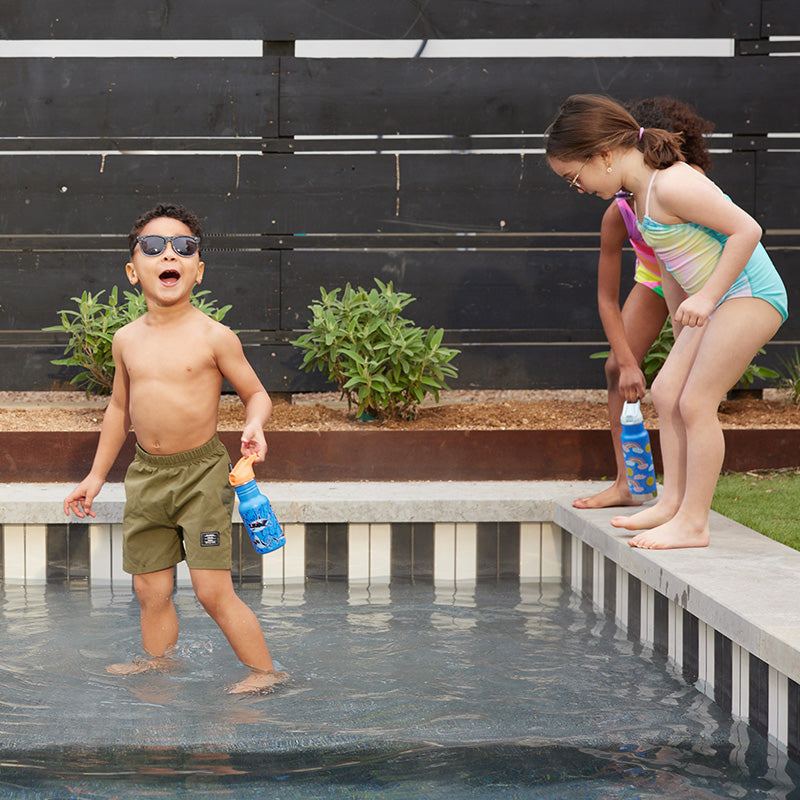 12oz-kid-s-classic-with-flip-seal-sport-cap-f8 kid_sport_flip_seal_12oz_boy_pool_square.jpg