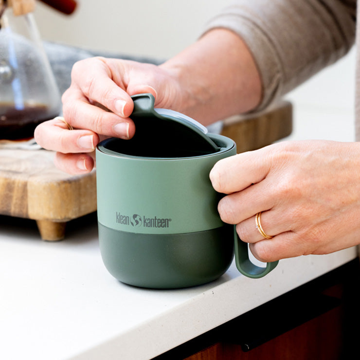 flip-lid-k5 rise_flip_lid_large_coffee_mug.jpg