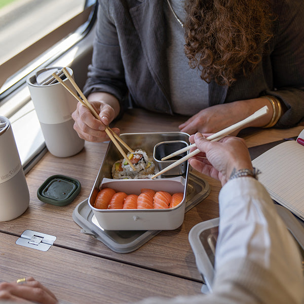 55oz-rise-food-box-big-meal-t2 rise_food_lunch_box_big_meal_tofu_sushi_share_square.jpg