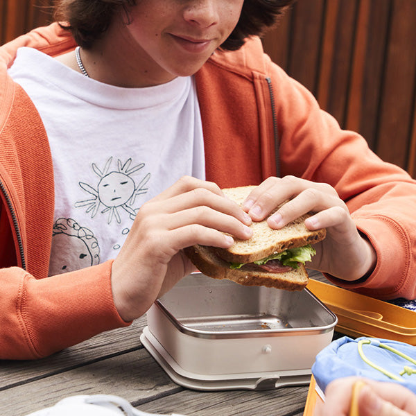 23oz-rise-food-box-lunch-e5 rise_food_lunch_box_lunch_kid_sandwich_square.jpg